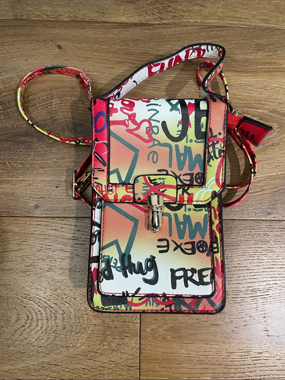 COOL Graffiti Print Crossbody Purse Bag  with pockets